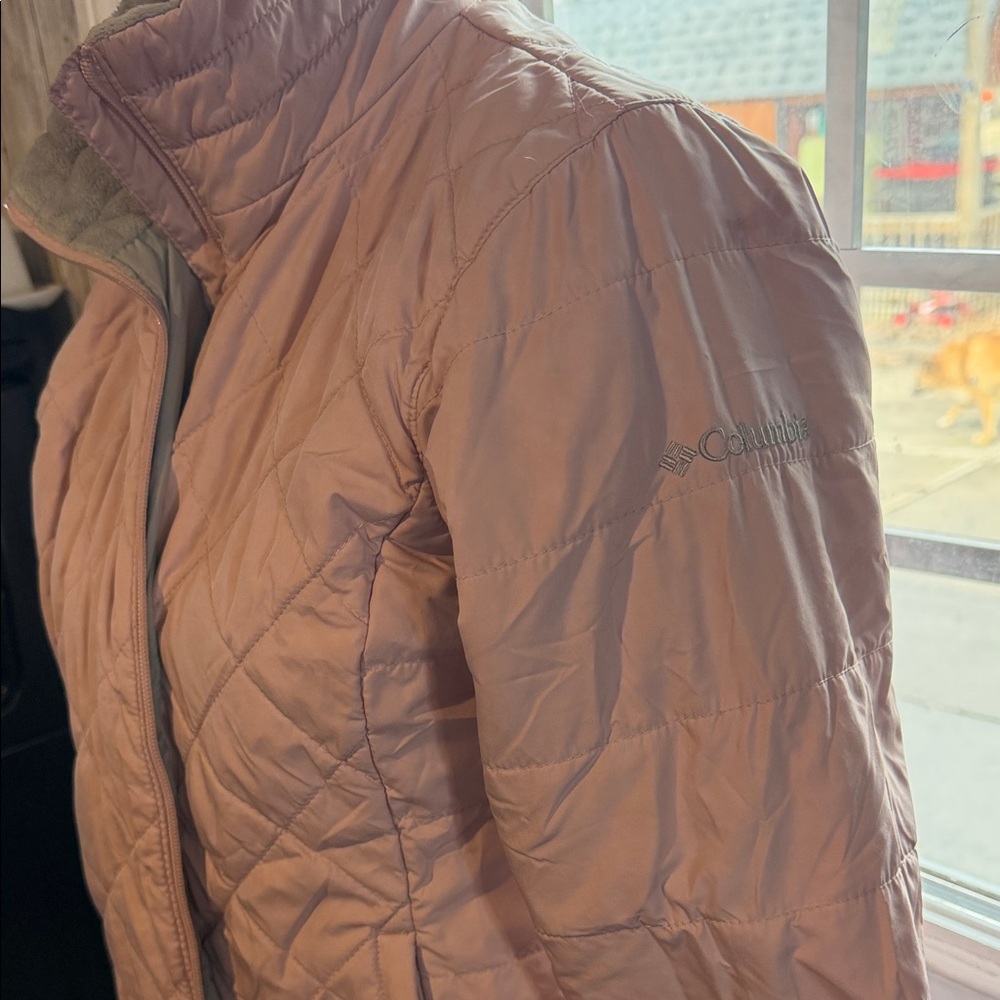 Columbia Women's Blush Pink Quilted Puffer Jacket - Picture 2 of 3